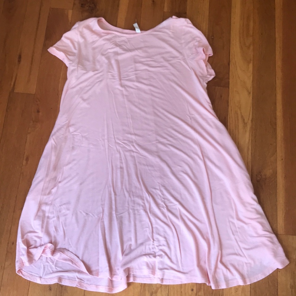 MIDI pink womens dress. Mts. Size L. Short sleeve. Never Worn.